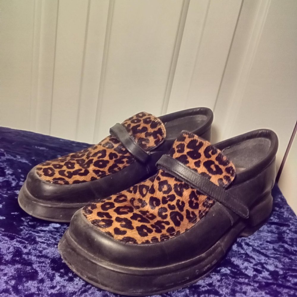 PAZZO brand leather and cheetah print platform wedges